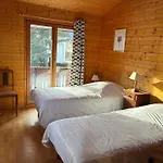 Familial Avec Piscine Au Centre De * Gérardmer