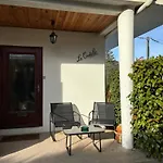 Familial Avec Piscine Au Centre De