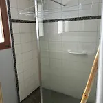 Familial Avec Piscine Au Centre De Horská chata