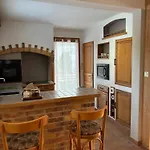 Familial Avec Piscine Au Centre De Horská chata *