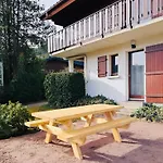 Familial Avec Piscine Au Centre De Horská chata *