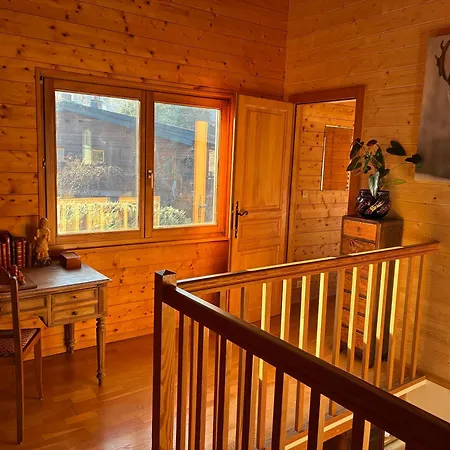 Familial Au Centre De Avec Jeux Et Piscine Exterieure Estivale Horská chata