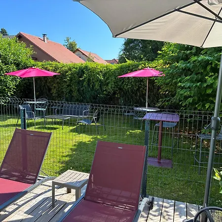 Chalet Familial Avec Piscine Au Centre De