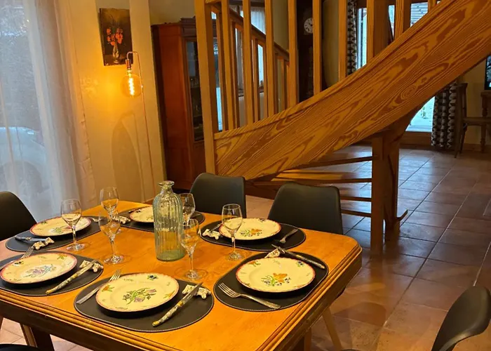 Chalet Familial Avec Piscine Au Centre De