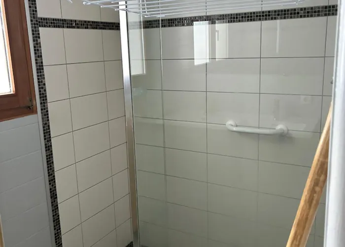 Familial Au Centre De Avec Jeux Et Piscine Exterieure Estivale Horská chata