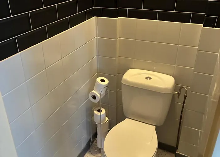 Chalet Familial Avec Piscine Au Centre De