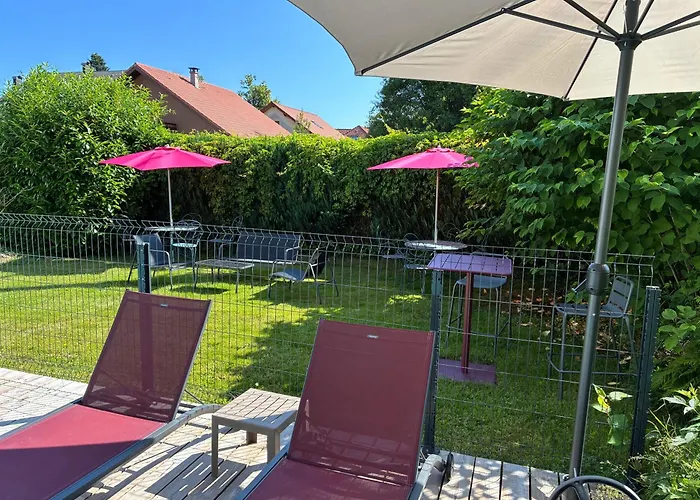 Chalet Familial Avec Piscine Au Centre De